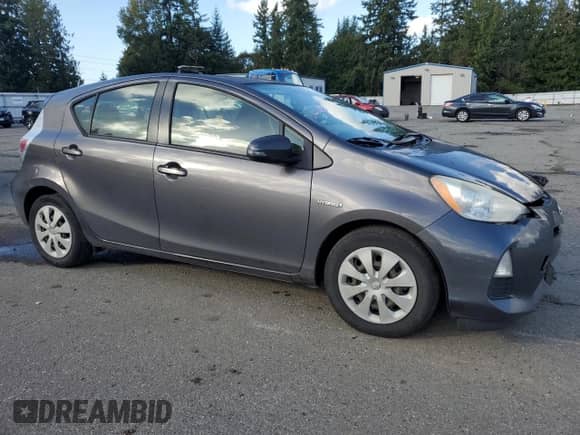 2013 Toyota Prius Three with VIN JTDKDTB34D1544880, listed as a Copart auction lot 87254815 with 89,832 mi miles and Salvage title. Bid and sale history available at DreamBid. Image 4.