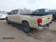 2020 Toyota Tacoma SR5 z VIN 3TMBZ5DN5LM026533, wystawiony jako IAAI lot #41529069 z przebiegiem 87 710 mil mil oraz . Historia ofert i sprzedaży dostępna na DreamBid. Obrazek 3.