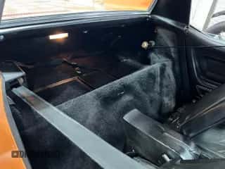 1972 Chevrolet Corvette с VIN 1Z37K2S517284, выставлен на аукционе Copart как лот 62538495 с пробегом 87 428 миль миль и Чистый • Clean title. История ставок и продаж доступна на DreamBid. Изображение 6.