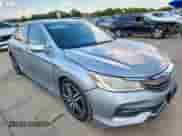 2017 Honda Accord Touring with VIN 1HGCR3F92HA011695, listed as a Copart auction lot 85186315 with 214,623 mi miles and Salvage title. Bid and sale history available at DreamBid. Image 4.