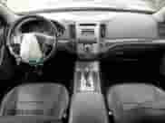 2012 Hyundai Veracruz Limited с VIN KM8NUDCC9CU191045, выставлен на аукционе Copart как лот 78596944 с пробегом 124 204 миль миль и Списание • Salvage title. История ставок и продаж доступна на DreamBid. Изображение 8.