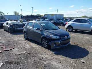 2017 Chevrolet Sonic LT с VIN 1G1JD6SG2H4153160, выставлен на аукционе IAAI как лот 43408592 с пробегом 91 510 миль миль и . История ставок и продаж доступна на DreamBid. Изображение 1.
