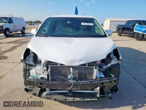 2020 Toyota Sienna LE with VIN 5TDKZ3DC1LS071083, listed as a Copart auction lot 65720425 with 109,203 mi miles and Clean title. Bid and sale history available at DreamBid. Image 5.