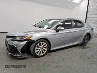 2022 Toyota Camry LE с VIN 4T1C11AK7NU665263, выставлен на аукционе Copart как лот 83995045 с пробегом 79 146 миль миль и Чистый • Clean title. История ставок и продаж доступна на DreamBid. Изображение 1.