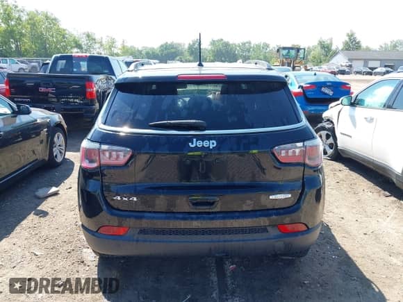 2017 Jeep Compass Latitude с VIN 3C4NJDBB0HT679761, выставлен на аукционе IAAI как лот 42999333 с пробегом 90 586 миль миль и . История ставок и продаж доступна на DreamBid. Изображение 15.