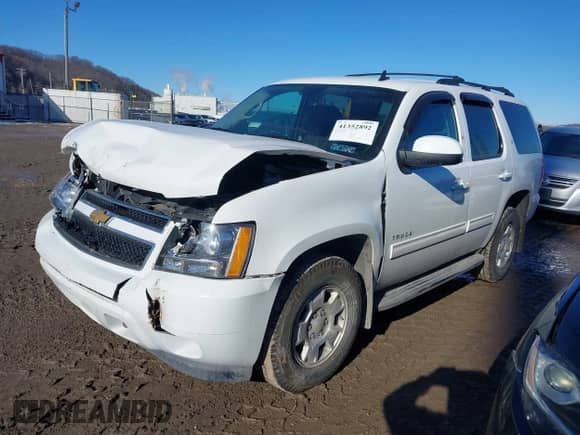 2013 Chevrolet Tahoe LS with VIN 1GNSKAE06DR187867, listed as a IAAI auction lot 41352892 with 110,116 mi miles and . Bid and sale history available at DreamBid. Image 17.