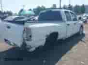 2005 Dodge 1500 SLT z VIN 1D7HA18D05S141178, wystawiony jako IAAI lot #42976269 z przebiegiem 242 032 mil mil oraz . Historia ofert i sprzedaży dostępna na DreamBid. Obrazek 4.