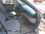 2003 BMW 5 Series 525i z VIN WBADT43443G026382, wystawiony jako IAAI lot #43355616 z przebiegiem 169 038 mil mil oraz . Historia ofert i sprzedaży dostępna na DreamBid. Obrazek 5.