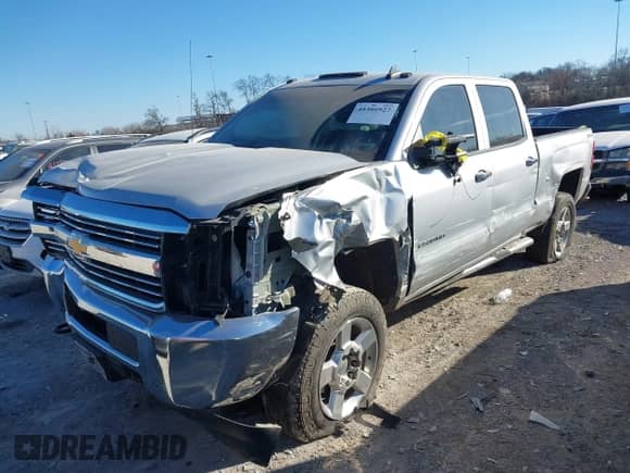 2017 Chevrolet Silverado 2500HD Work Truck z VIN 1GC1KUEG5HF122776, wystawiony jako IAAI lot #41386927 z przebiegiem 55 682 mil mil oraz . Historia ofert i sprzedaży dostępna na DreamBid. Obrazek 17.