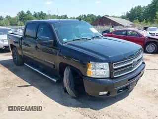 2012 Chevrolet Silverado 1500 LTZ z VIN 3GCPKTE78CG285045, wystawiony jako IAAI lot #42864764 z przebiegiem 90 758 mil mil oraz . Historia ofert i sprzedaży dostępna na DreamBid. Obrazek 1.