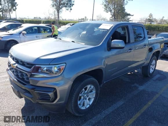 2022 Chevrolet Colorado 2WD LT z VIN 1GCGSCEA3N1292885, wystawiony jako IAAI lot #41355155 z przebiegiem 16 871 mil mil oraz . Historia ofert i sprzedaży dostępna na DreamBid. Obrazek 2.