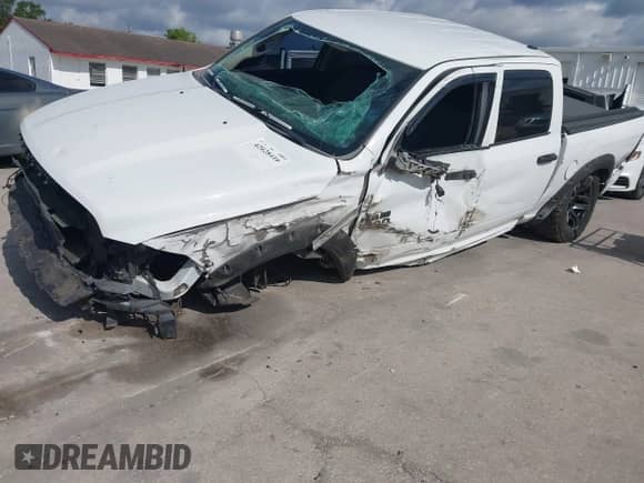 2018 Ram 1500 Express with VIN 1C6RR6KG9JS299835, listed as a IAAI auction lot 42028416 with 116,909 mi miles and . Bid and sale history available at DreamBid. Image 17.