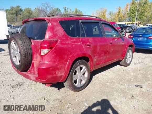 2007 Toyota RAV4 Sport с VIN JTMBD32V476046798, выставлен на аукционе IAAI как лот 43396263 с пробегом 175 294 миль миль и . История ставок и продаж доступна на DreamBid. Изображение 4.