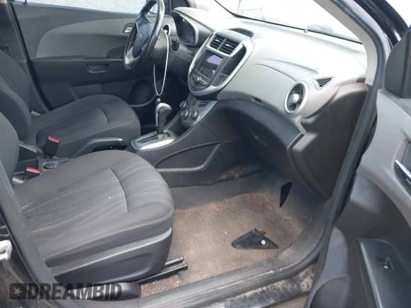 2018 Chevrolet Sonic LT with VIN 1G1JD5SB3J4102416, listed as a IAAI auction lot 42189929 with 127,246 mi miles and . Bid and sale history available at DreamBid. Image 5.