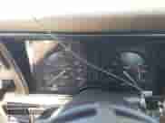 1982 Chevrolet Corvette z VIN 1G1AY0787C5122170, wystawiony jako IAAI lot #42295534 z przebiegiem 118 268 mil mil oraz . Historia ofert i sprzedaży dostępna na DreamBid. Obrazek 7.