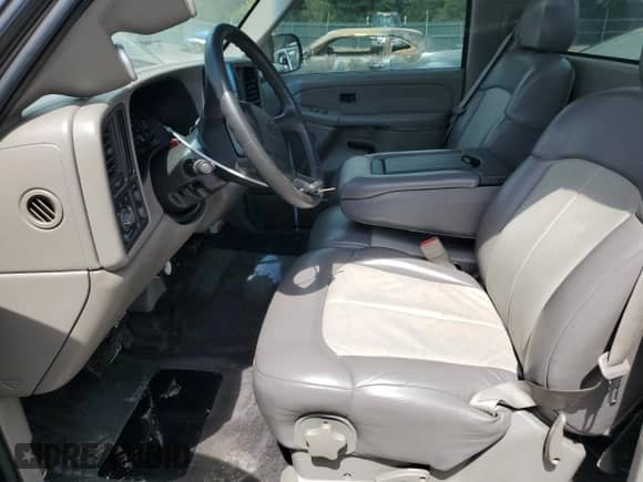 1999 Chevrolet Silverado 1500 with VIN 1GCEC14V0XE137610, listed as a Copart auction lot 65806015 with 103,303 mi miles and Salvage title. Bid and sale history available at DreamBid. Image 7.