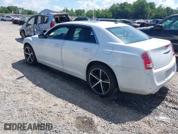 2013 Chrysler 300 S with VIN 2C3CCABG3DH682737, listed as a IAAI auction lot 42701988 with 117,620 mi miles and . Bid and sale history available at DreamBid. Image 3.
