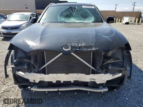 2018 BMW X3 xDrive30i with VIN 5UXTR9C51JLC77840, listed as a Copart auction lot 81696885 with 62,174 mi miles and Salvage title. Bid and sale history available at DreamBid. Image 5.