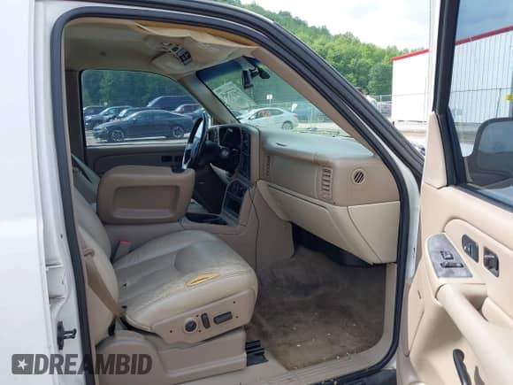 2004 Chevrolet Tahoe Z71 с VIN 1GNEK13Z24R159174, выставлен на аукционе IAAI как лот 42277365 с пробегом 223 323 миль миль и . История ставок и продаж доступна на DreamBid. Изображение 5.