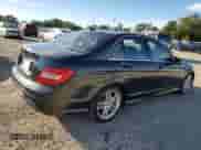 2012 Mercedes-Benz C 250 Sport с VIN WDDGF4HB4CR199974, выставлен на аукционе Copart как лот 82749945 с пробегом 157 558 миль миль и Чистый • Clean title. История ставок и продаж доступна на DreamBid. Изображение 3.