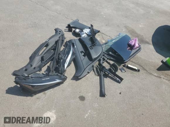 2024 Lexus IS 350 F Sport z VIN JTHGZ1B23R5076819, wystawiony jako Copart lot #63382785 z przebiegiem 33 953 mil mil oraz Szkoda całkowita • Salvage title. Historia ofert i sprzedaży dostępna na DreamBid. Obrazek 12.