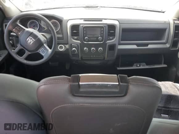 2018 Ram 1500 Express с VIN 3C6RR6KG2JG249849, выставлен на аукционе Copart как лот 79257604 с пробегом Не указан миль и На запчасти • Non repairable. История ставок и продаж доступна на DreamBid. Изображение 8.