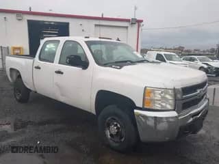 2009 Chevrolet Silverado 2500HD Work Truck with VIN 1GCHC43K19F190867, listed as a IAAI auction lot 43541901 with 220,804 mi miles and . Bid and sale history available at DreamBid. Image 1.