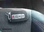 2013 Hyundai Veloster w/Black Int z VIN KMHTC6AD8DU175373, wystawiony jako IAAI lot #42567057 z przebiegiem 141 693 mil mil oraz . Historia ofert i sprzedaży dostępna na DreamBid. Obrazek 11.