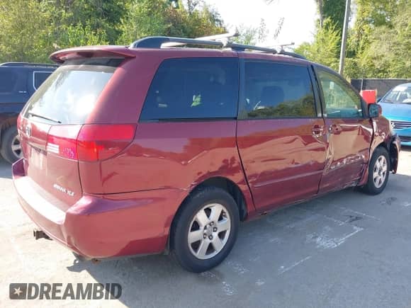2004 Toyota Sienna XLE z VIN 5TDZA22C14S215400, wystawiony jako IAAI lot #43227648 z przebiegiem 201 333 mil mil oraz . Historia ofert i sprzedaży dostępna na DreamBid. Obrazek 4.