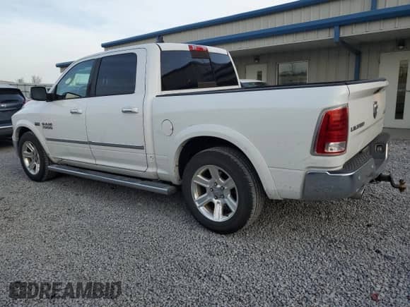 2015 Ram 1500 Laramie Limited z VIN 1C6RR7PT2FS540380, wystawiony jako Copart lot #53051145 z przebiegiem 162 072 mil mil oraz Szkoda całkowita • Salvage title. Historia ofert i sprzedaży dostępna na DreamBid. Obrazek 2.