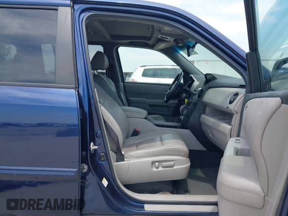 2013 Honda Pilot EX-L with VIN 5FNYF4H65DB025730, listed as a IAAI auction lot 42958483 with 223,631 mi miles and . Bid and sale history available at DreamBid. Image 5.
