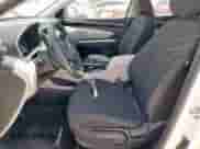 2024 Hyundai Tucson SE z VIN 5NMJA3DE0RH407435, wystawiony jako Copart lot #57407195 z przebiegiem 3 798 mil mil oraz Czysty tytuł • Clean title. Historia ofert i sprzedaży dostępna na DreamBid. Obrazek 7.