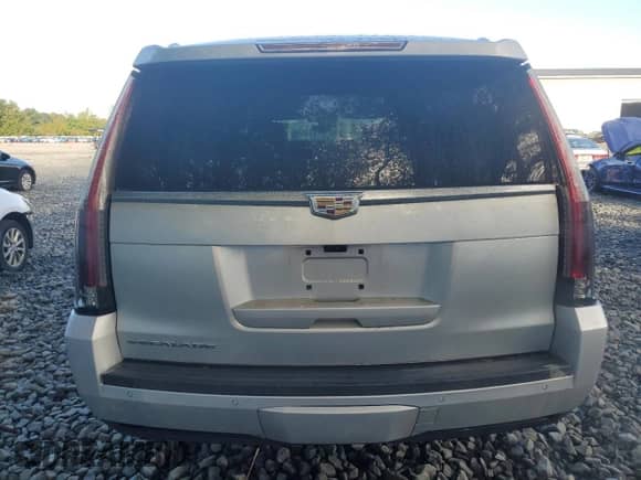 2019 Cadillac Escalade ESV Luxury with VIN 1GYS4HKJ8KR308303, listed as a Copart auction lot 81151005 with 130,520 mi miles and Salvage title. Bid and sale history available at DreamBid. Image 6.