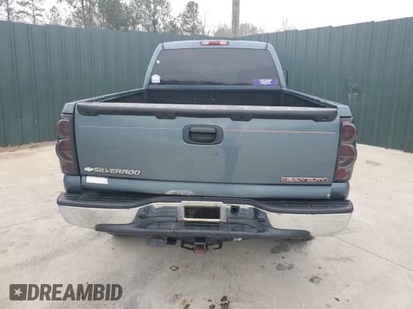 2006 Chevrolet Silverado 1500HD LT1 с VIN 1GCGK13U76F183898, выставлен на аукционе Copart как лот 46051225 с пробегом 193 618 миль миль и Чистый • Clean title. История ставок и продаж доступна на DreamBid. Изображение 6.