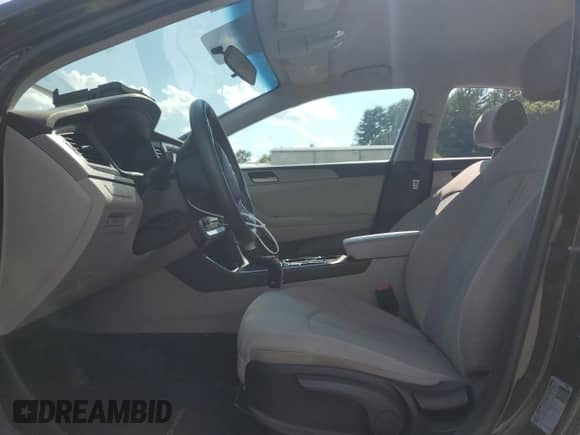 2018 Hyundai Sonata SE с VIN 5NPE24AF6JH702287, выставлен на аукционе Copart как лот 64619935 с пробегом 83 932 миль миль и Списание • Salvage title. История ставок и продаж доступна на DreamBid. Изображение 7.