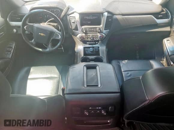 2018 Chevrolet Tahoe LS z VIN 1GNSCAKC8JR166901, wystawiony jako Copart lot #81231255 z przebiegiem 120 063 mil mil oraz Szkoda całkowita • Salvage title. Historia ofert i sprzedaży dostępna na DreamBid. Obrazek 8.