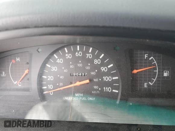 1997 Toyota Tacoma z VIN 4TAWM72N2VZ315302, wystawiony jako Copart lot #87952085 z przebiegiem 190 437 mil mil oraz Szkoda całkowita • Salvage title. Historia ofert i sprzedaży dostępna na DreamBid. Obrazek 9.