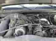 2006 Chevrolet Silverado 3500 DRW LT3 z VIN 1GCJK33DX6F190166, wystawiony jako Copart lot #62232075 z przebiegiem Nie podano mil oraz Szkoda całkowita • Salvage title. Historia ofert i sprzedaży dostępna na DreamBid. Obrazek 11.