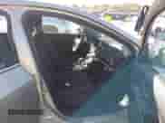 2014 Chevrolet Cruze 1LT z VIN 1G1PC5SB5E7341841, wystawiony jako IAAI lot #43574877 z przebiegiem 113 006 mil mil oraz . Historia ofert i sprzedaży dostępna na DreamBid. Obrazek 5.