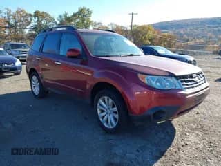 2013 Subaru Forester X Premium z VIN JF2SHADC0DH417073, wystawiony jako IAAI lot #43498249 z przebiegiem 170 040 mil mil oraz . Historia ofert i sprzedaży dostępna na DreamBid. Obrazek 1.