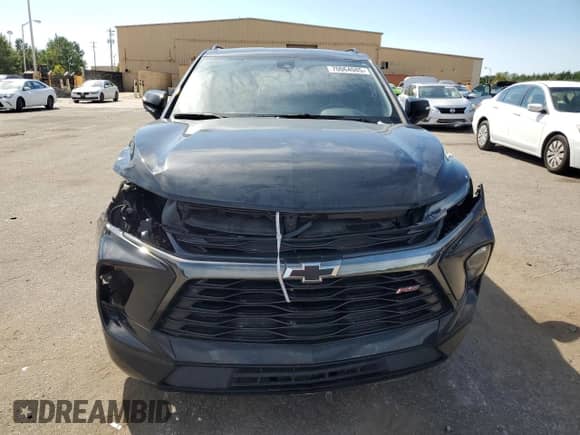 2023 Chevrolet Blazer RS z VIN 3GNKBERS3PS101287, wystawiony jako Copart lot #70064085 z przebiegiem 43 073 mil mil oraz Szkoda całkowita • Salvage title. Historia ofert i sprzedaży dostępna na DreamBid. Obrazek 5.