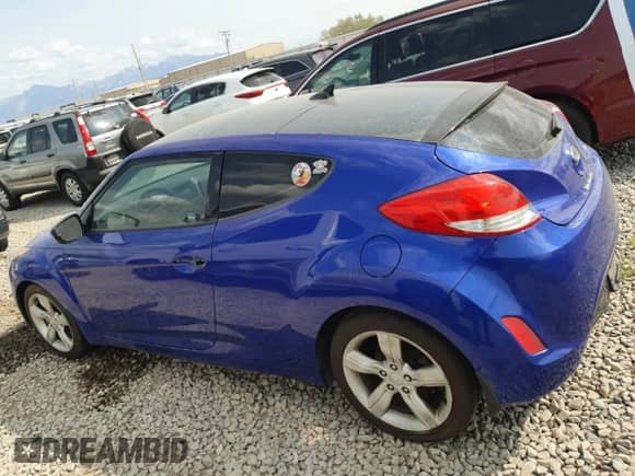 2014 Hyundai Veloster z VIN KMHTC6AD0EU216273, wystawiony jako Copart lot #71863895 z przebiegiem 135 228 mil mil oraz Czysty tytuł • Clean title. Historia ofert i sprzedaży dostępna na DreamBid. Obrazek 2.