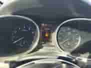 2017 Hyundai Santa Fe Limited Ultimate z VIN KM8SR4HF5HU165766, wystawiony jako Copart lot #82032485 z przebiegiem 141 615 mil mil oraz Czysty tytuł • Clean title. Historia ofert i sprzedaży dostępna na DreamBid. Obrazek 9.