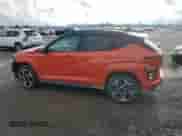 2025 Hyundai Kona Limited с VIN KM8HECA39SU193304, выставлен на аукционе Copart как лот 81146144 с пробегом 4 411 миль миль и Списание • Salvage title. История ставок и продаж доступна на DreamBid. Изображение 2.