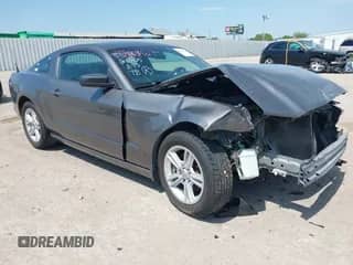 2014 Ford Mustang V6 with VIN 1ZVBP8AM9E5280738, listed as a IAAI auction lot 43098927 with 85,186 mi miles and . Bid and sale history available at DreamBid. Image 1.