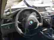 2015 BMW 3 Series 328i xDrive с VIN WBA3B3C52FF548097, выставлен на аукционе IAAI как лот 43194515 с пробегом 99 513 миль миль и . История ставок и продаж доступна на DreamBid. Изображение 7.