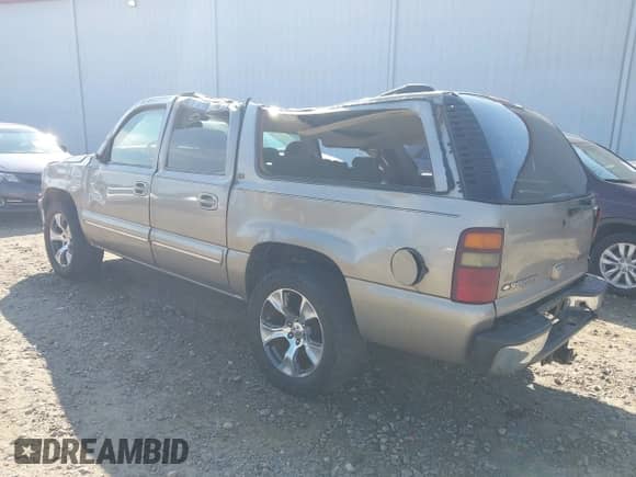 2002 Chevrolet Suburban LT с VIN 1GNEC16Z92J231301, выставлен на аукционе IAAI как лот 43111949 с пробегом 423 537 миль миль и . История ставок и продаж доступна на DreamBid. Изображение 3.