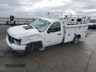 2013 GMC Sierra 1500 with VIN 1GD01ZCG6DF146248, listed as a Copart auction lot 49449585 with 124,679 mi miles and Salvage title. Bid and sale history available at DreamBid. Image 1.