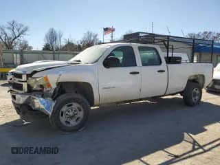 2013 Chevrolet Silverado 2500HD Work Truck с VIN 1GC1KVCG8DF207940, выставлен на аукционе Copart как лот 89051385 с пробегом 242 933 миль миль и Списание • Salvage title. История ставок и продаж доступна на DreamBid. Изображение 1.