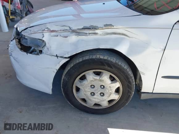 1999 Honda Accord LX z VIN 1HGCG5645XA074083, wystawiony jako IAAI lot #43447865 z przebiegiem 60 494 mil mil oraz . Historia ofert i sprzedaży dostępna na DreamBid. Obrazek 13.